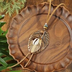 NWOT Bohemian Leaf Pendant Multi-Layer Necklace